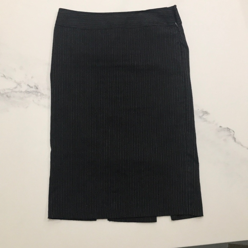 Black striped pencil skirt
